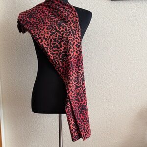 LuLaRoe Vibrant Animal Patterned Leggings